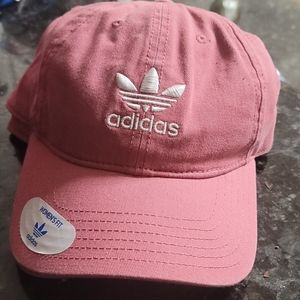 Addidas Strapback hat (Women's Fit) pink
